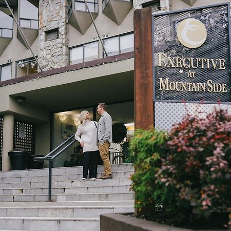 Mountain Side Hotel Whistler By Executive Экстерьер фото